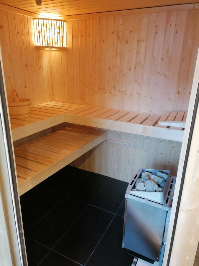 Ferienwohnung Christine Mit Sauna Und Whirlpool Utzerath Экстерьер фото